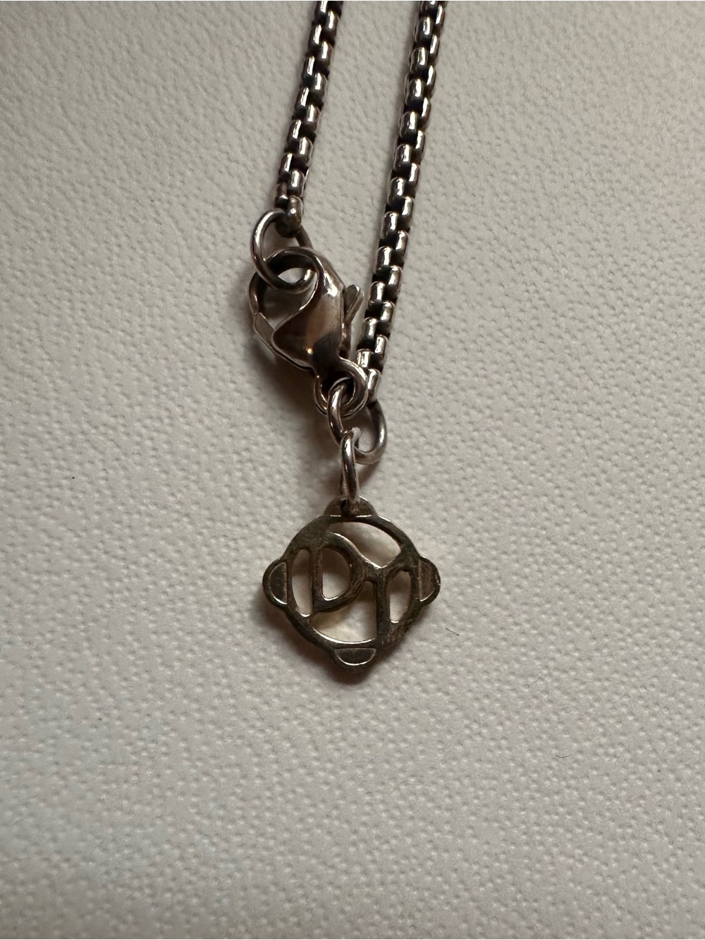 David Yurman đź©¶ Petite X Cross Pendant Necklace - 925 Sterling & Gold- gorgeous! - Picture 6 of 10
